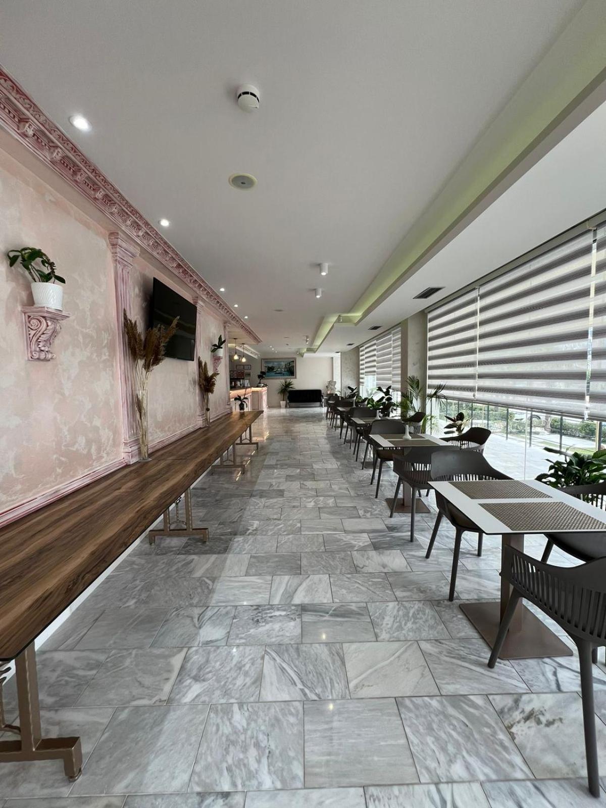 Class Hotel Ksamil Exterior photo