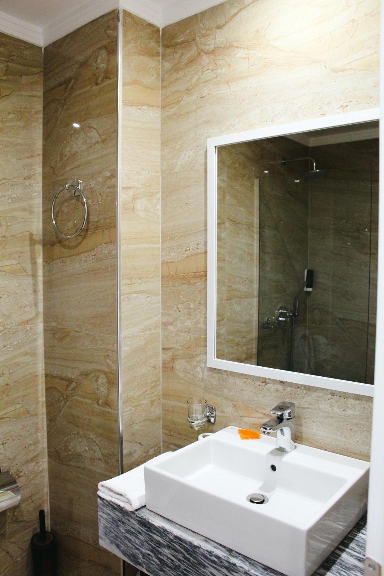 Class Hotel Ksamil Exterior photo